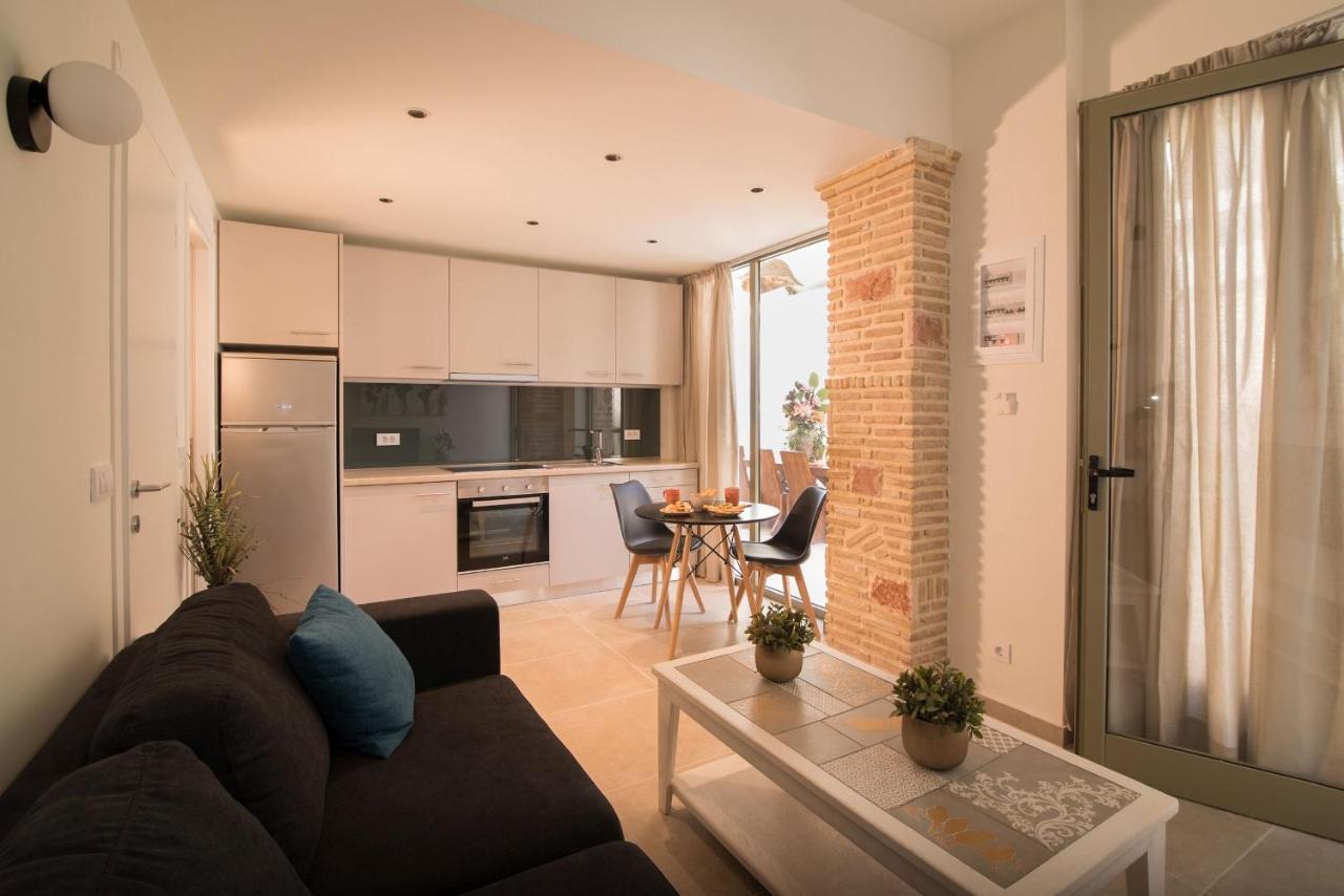Lodge Modern Apartments, In Kalamaki Centre Εξωτερικό φωτογραφία