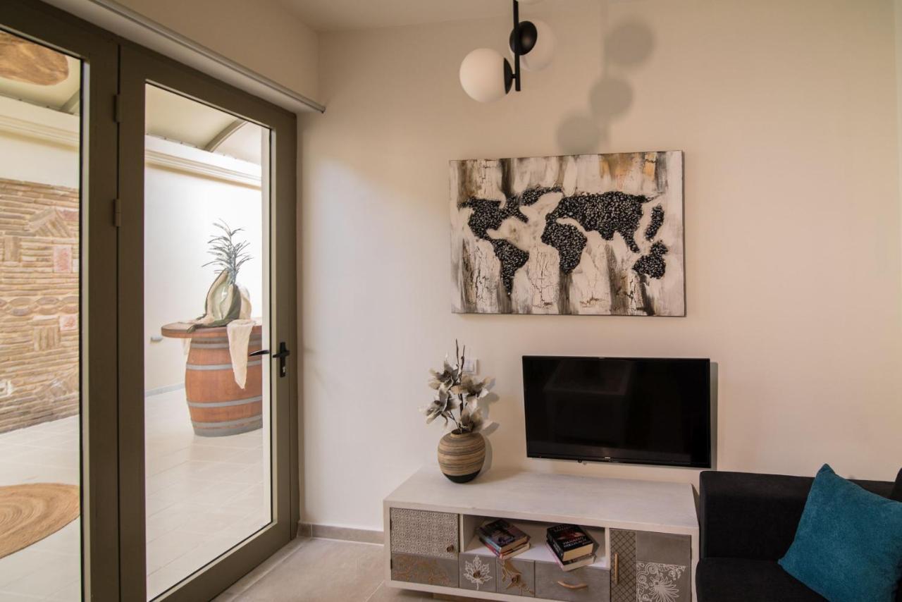 Lodge Modern Apartments, In Kalamaki Centre Εξωτερικό φωτογραφία