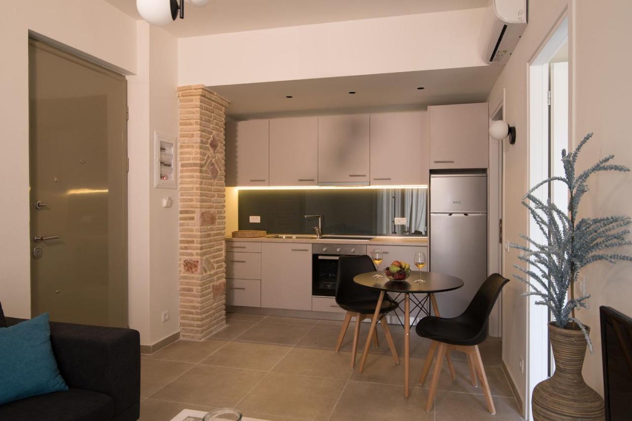 Lodge Modern Apartments, In Kalamaki Centre Εξωτερικό φωτογραφία